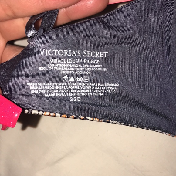 Bra - Picture 3 of 3